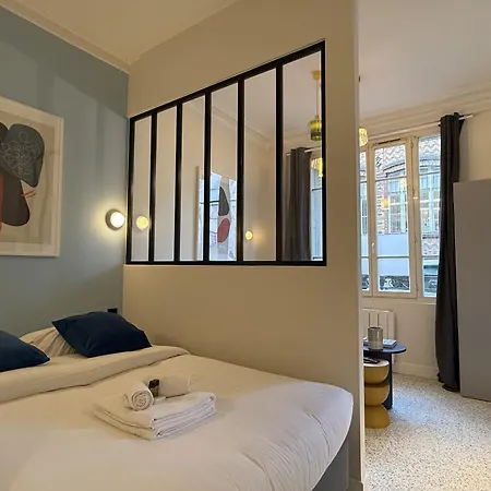 Charming Flat - 5 Min From Metro And Canal Pantin